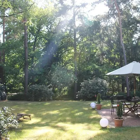 Semesterbostad Am Waldesrand